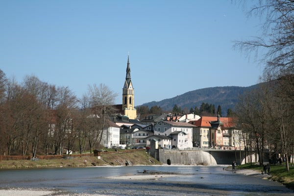 Blick auf die Isar in Bad Tölz